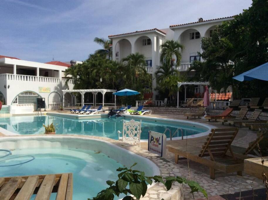 Lush Tropical Apartment Located In A 4-Star Resort Runaway Bay Exteriör bild