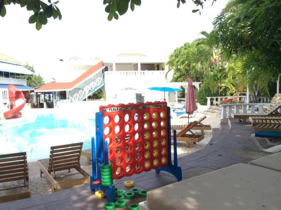 Lush Tropical Apartment Located In A 4-Star Resort Runaway Bay Exteriör bild