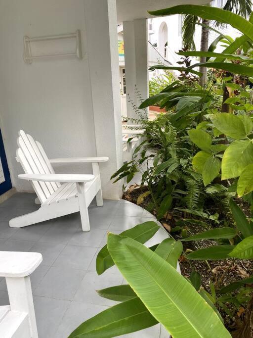 Lush Tropical Apartment Located In A 4-Star Resort Runaway Bay Exteriör bild